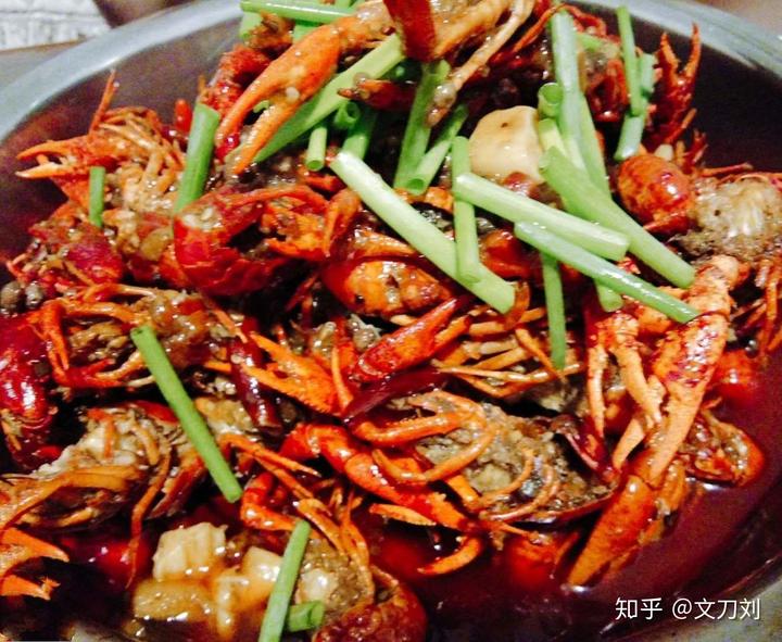 正宗辣龙虾做法香小吃视频_辣龙虾的做法_正宗香辣小龙虾的做法