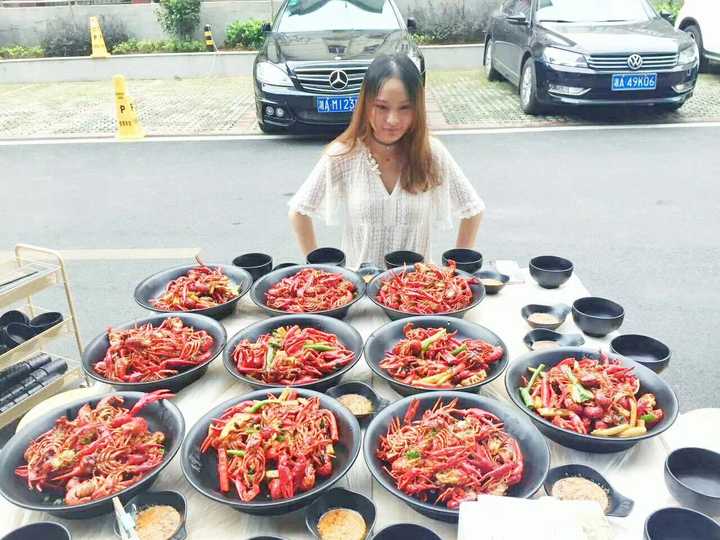 舌尖上小龙虾_小龙虾有没有舌头_舌头很忙 小龙虾
