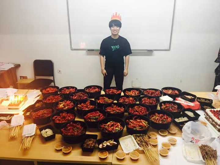 小龙虾有没有舌头_舌尖上小龙虾_舌头很忙 小龙虾