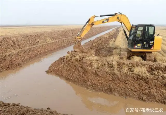 养小龙虾塘怎么挖才好_小龙虾养殖塘怎么挖_养龙虾的塘怎么挖标准