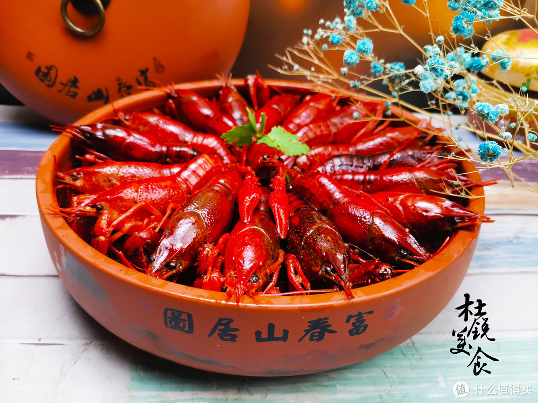 小龙虾，买红虾还是青虾？选错虾肉少还压秤，知道后少花钱买好虾